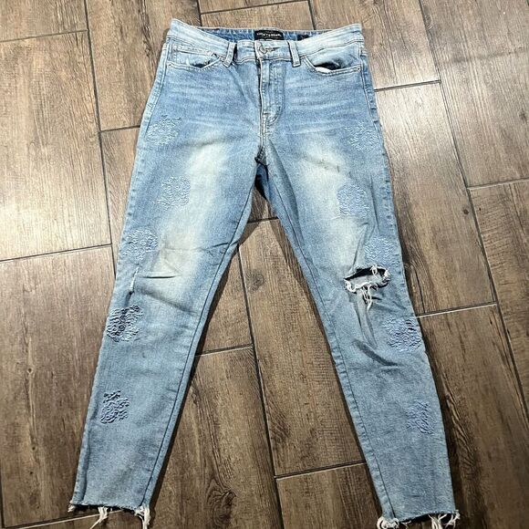 Lucky Brand Jeans Womens Sz 10 Ava Skinny Light Ankle Embroidered Floral 32x28 - Picture 2 of 14